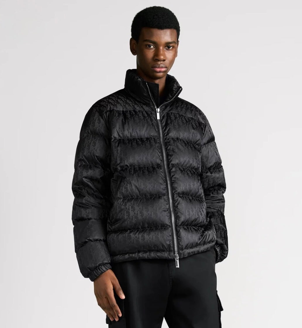 ''D'' Oblique Puffer
