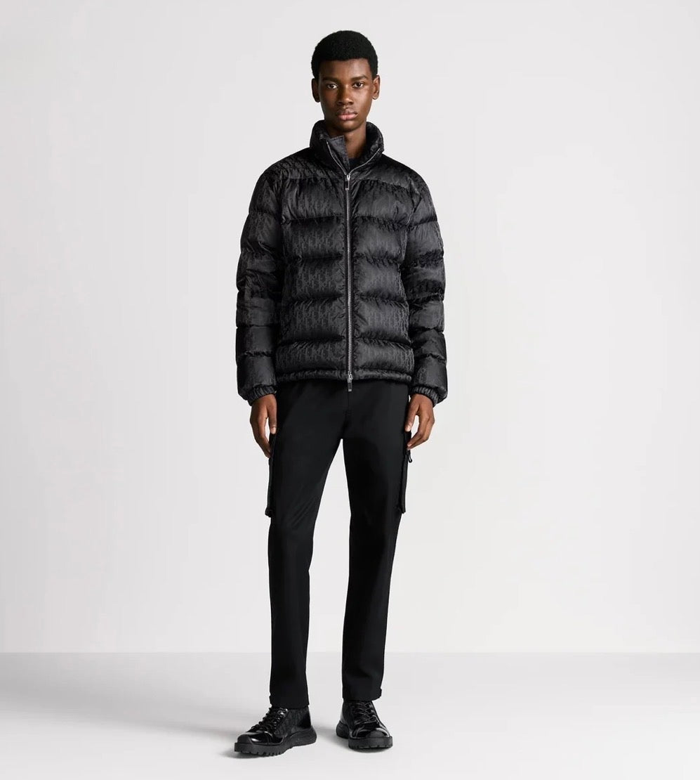 ''D'' Oblique Puffer