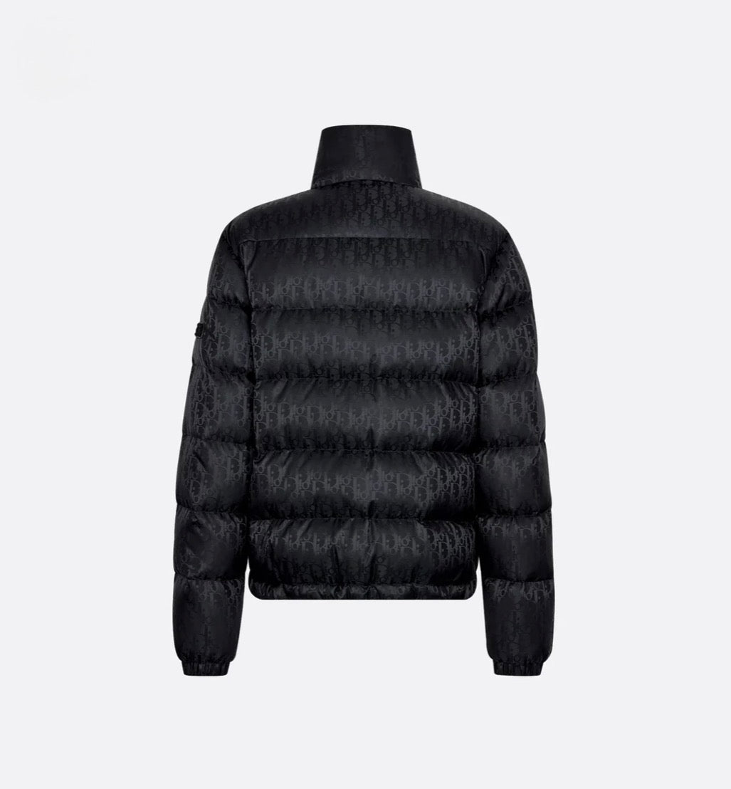 ''D'' Oblique Puffer