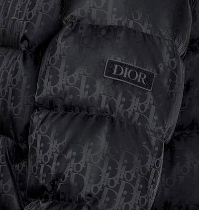 ''D'' Oblique Puffer