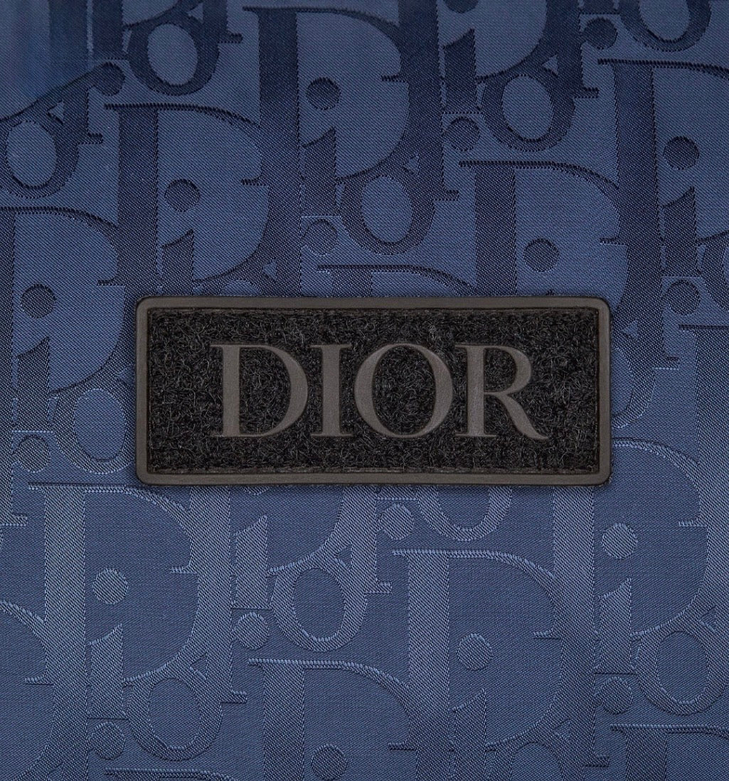 ''D'' Oblique Puffer